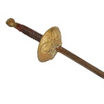 MILITARIA - Antiga espada em metal amarelo. 83 cm