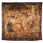 Grande tapeçaria Aubusson, ricamente decorada com figuras de nobres e soldados. Borda com elementos vegetais. Europa, Séc. XVIII. 237 x 248 cm.