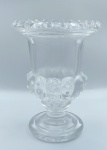 Vaso moderno de vidro translúcido com rico trabalho de detalhes de acabamento. 7 cm de diâmetro na base  14 cm de altura