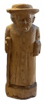 Mestre Noza (1897-1983). Padre cícero. Escultura de madeira. 14 x 9,5 na base e 37,5 cm de altura