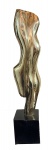 Mario Agostinelli (1915-2000). Escultura de bronze com base de madeira, 7 x 7 cm (base) 29 cm de altura (escultura)