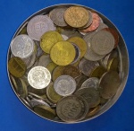 Moedas- Lotão com mais de 370 moedas, brasil e estrangeiras , varios materias , Aço, niquel, bronze , etc.. varias épocas !!!