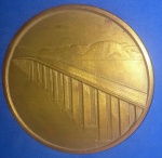 Medalha comemorativa da construção da Ponte Rio Niteroi, material de Bronze !!! 60mm de diametro !!!, aniversário de execução !!!