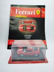 Miniatura sendo Ferrari Challenge Stradale edição Nº 79 em sua caixa de acrílico lacrada, acompanha Fascículo, escala 1/43