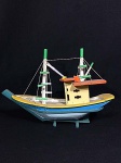 barco em madeira balsa com 24A x 39 x 10.