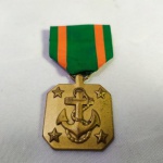 MILITARIA - Medalha da Marinha Americana, concedida por Bravura para fuzileiro naval ou Marinheiro durante a Guerra do Vietnã. 12