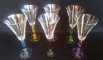 BOHEMIA - Lote com jogo de 6 (seis) grandes taças  de vinho com pés coloridos da renomada marca de cristal Bohemia.