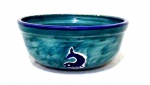Arte contemporânea Bowl em cerâmica Portuguesa esmaltada.                                                       Decorado por Peixes.                                                                                               Med. Diâm. 19.5 cm. x Alt. 08 cm.