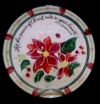 Arte contemporânea                                                     Prato de parede em porcelana Chinesa. Decorado Flores.Med. Diâm. 19 cm.