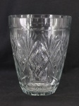 CRISTAL - Grande vaso/floreira em demi cristal lapidado. Med. 23x18 cm.