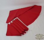 Toalha de mesa redonda vermelha em linho com 6 guardanapos. Medida toalha 1,63 m diâmetro, guardanapo 38X38 cm.