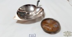 2 peças decorativas em metal prateado