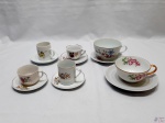 Lote de 4 xícaras de café e 2 xícaras de chá em porcelana, modelos, marcas e tamanhos diversos.