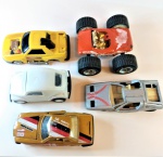 5 carinhos diversos modelos Med. De 11 a 6 x 4 cm , no estado .