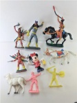 9 miniaturas , anos 90 , Med . , diversos temas  , ....(8)