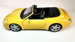 Miniatura PORSCHE  amarelo , med. 25 x 11 cm no estado .