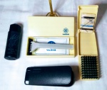VARIG , Lote 1 kit gilete , 1 calçadeira c/tira pelo , 1 Bálsamo após barba  ,1 escova c/kit costura ,  para colecionadores de plantão.