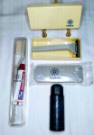 VARIG , Lote 1 kit gilete , 1 calçadeira c/tira pelo , 1 Bálsamo após barba  ,1 escova de dente c/pasta ,  para colecionadores de plantão.