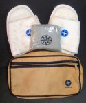 KIT VARIG , 1 Necessaire Varig  , 1 Meia , 1 Pantufa branca  com sÍmbolos da VARIG , Para colecionadores de Plantão .