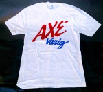 Rara camiseta AXÉ VARIG , em branco escrita em azul e vermelho  ,( HERING ) tamanho X G  , para colecionadores de plantão, OBS pequenas bolinhas de ferrugem , necessita lavagem .