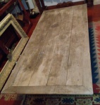 Bela mesa de centro em madeira RUSTICA , med.  2,17 x 1,50 x 40 cm de altretirada de moveis por responsabilidade do comprador .