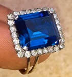 Anel de Prata com pedra de Topázio Aro 17                                                                                       Peça está em SP , na cidade de Américo Brasiliense .