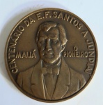 MEDALHA COMEMORATIVA MAUÁ O PIONEIRO EM BRONZE NA CAIXA , MED. 5,5 CM DE DIÂMETRO.