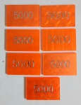 LOTE COMPOSTO DE 7 FICHAS VALOR 50,00 PARA POKER EM GALALITE OU BAQUELITE , MED. 4  X 6 CM .
