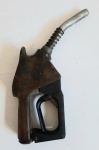 BICO DE BOMBA DE GASOLINA . MED. 36 CM DE COMP.