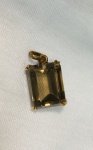 JOIA ANTIGA - LINDO PINGENTE EM OURO COM PEDRA PRECIOSA , MED. 2,5 CM .