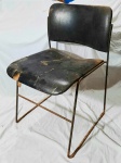 DAVID ROWLAND 1974 - RARA CADEIRA DE DESIGNER  EM FERRO 40/4 NO ESTADO , MED. 76 DE ALT. X 45 DE LARG. X 44 CM DE PROFUNDIDADE .OBS: NO ESTADO E COM SELO DE AUTENTICIDADE .