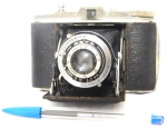 Máquina fotográfica antiga modelo sanfona ,marca Agfa Solinar 145, possui filme, produzido na Alemanha, não testada. Medidas: 10cm de comprimento X 14 cm de largura