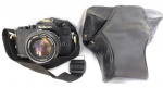 Máquina fotográfica  antiga da Marca Nikon, Modelo Nikkor 50mm, possui capa de couro,ótimo estado, produzido no Japão, Medidas: 10 cm de comprimento X 14 cm de largura.