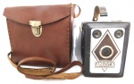 Antiga Máquina Fotográfica da marca América Box - Anos 50 , não testado, possui capa de couro original.