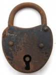 Cadeado antigo de ferro/latão, sem chave ótimo estado, Medidas: 6,5 cm de comprimento  X 4,5 cm de largura.