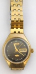 Relógio de pulso feminino da marca Citizen, material dourado ,automático, funcionando.