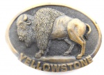 Fivela para cinto alusivo ao `Yelloywstone`, representado por um Búfalo, produzido em metal ,fabricado nos Estados Unidos.. Medidas: 6,0 cm de comprimento X 9 cm de largura.