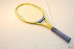 (MBRR) Antiga Raquete De Tenis Andre Agassi Star 300 Donnay. Necessita de reparos.