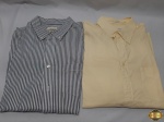 Lote de 2 camisas sociais originais de manga longa em algodão. Sendo uma da Richards tamanho 5 e outra da Old Navy tamanho XL.