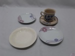 Lote de 3 pires de chá em porcelana e 1 xícara de café com leite com pires em porcelana portuguesa.