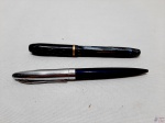 Lote de caneta tinteiro (necessita de carga) e caneta esferográfica da marca Crown (necessita de carga).