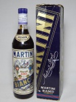 Bebida Martini Bianco na caixa original, 900ml. Imprópria para consumo.