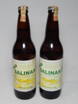 Duas antigas garrafas da cachaça mineira Salinas, 600ml. Lacradas.