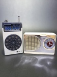 2 Rádios, Spica T6 + Sharp FM/AM SOlid State Super Sensitive, não testados, no estado, em caso de dúvidas, pergunte até o dia anterior ao pregão!