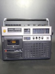 Rádio Sharp 4000 Auto Program Serach System Radio Cassette Mic Mixing, sem antena, no estado, não testamos, em caso de dúvidas, pergunte até o dia anterior ao pregão!