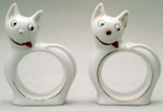 Par de porta-guardanapos em porcelana art déco com figura de gatos com 9,5 cm x 7 cm