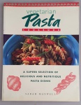 Livro de receitas Vegetarian Pasta Cookbook- Sarah Maxwell edição 1997/98