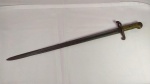 MILITARIA - Antiga Baioneta usada a Guerra do Paraguai, sem bainha. Mede aproxmadamente 70 centímetros. Em razão da medida, haverá acréscimo de R$ 79,00 se enviada pelos Correios conforme orientação da estatal.