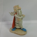 Asterix - Boneco do personagem Panoramix fabricado pela Plastoy, consta ano 2000 na base. Mede aprox. 11cm de comprimento