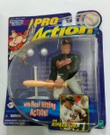 Major League Baseball -  Starting Lineup  Pro Action  1998 - 12 cm (aproximadamente)  Cal Ripken Jr. - Baltimore Orioles - item de coleção na cartela fechada  cartela com alguns sinais  miniatura íntegra